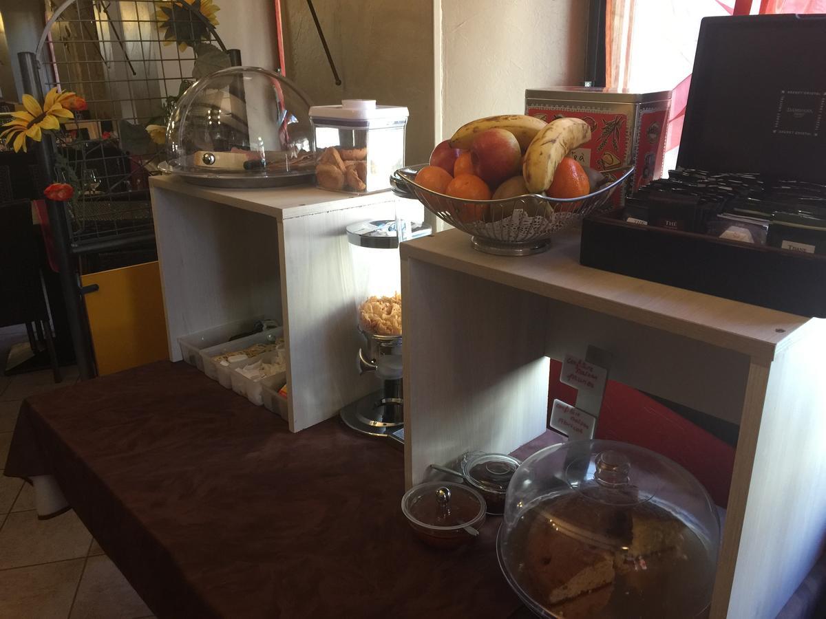 Logis Hotel Restaurant Cazes Arazat Laissac ภายนอก รูปภาพ