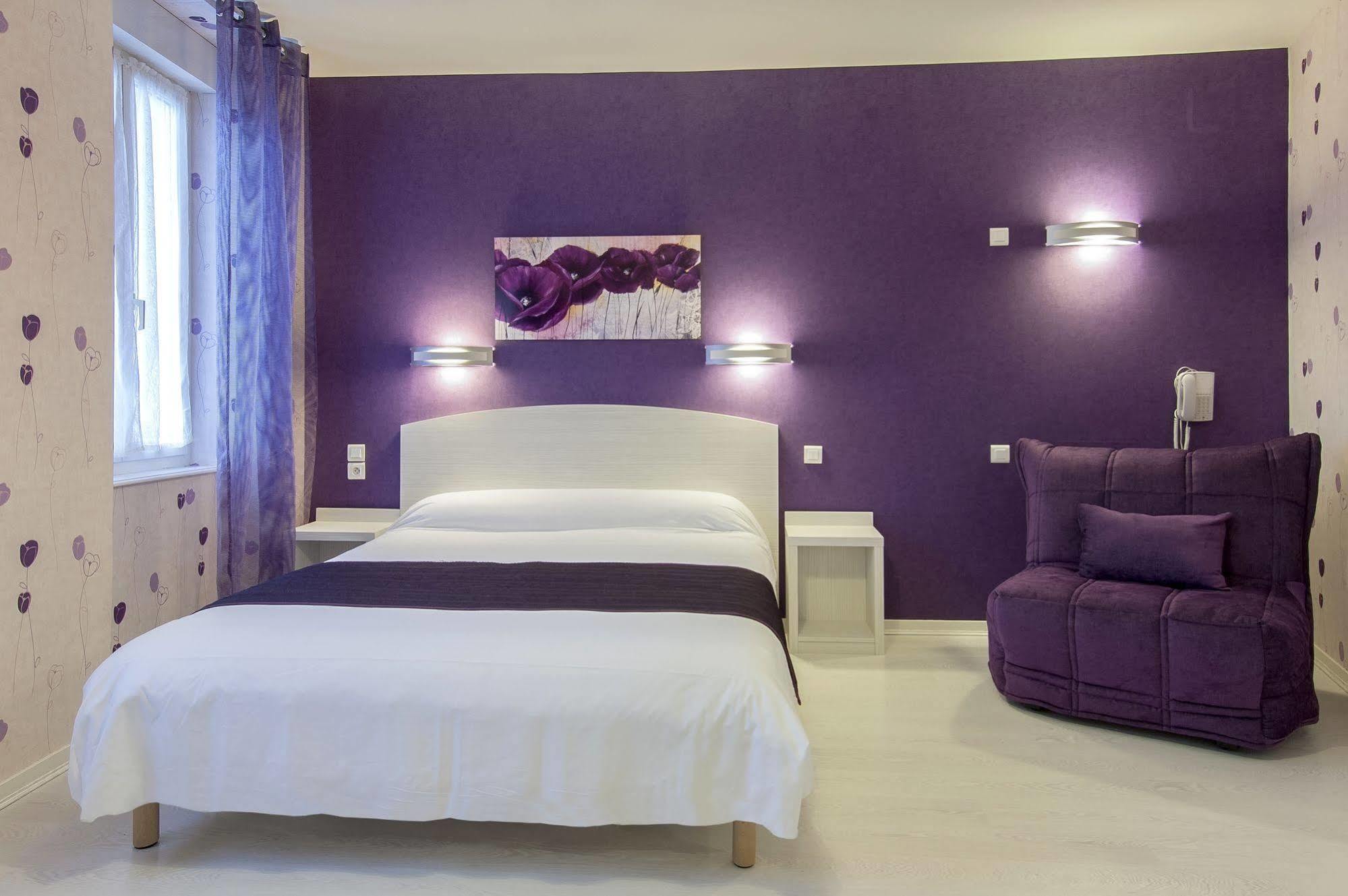 Logis Hotel Restaurant Cazes Arazat Laissac ภายนอก รูปภาพ